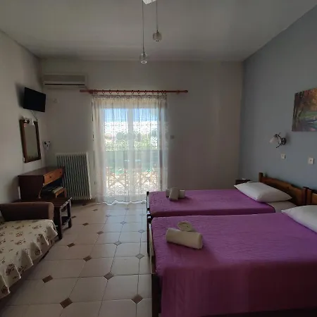 Aparthotel Maistreli Stoúpa