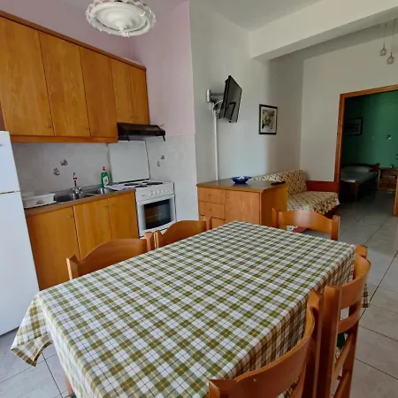 Maistreli Apartahotel Stoúpa