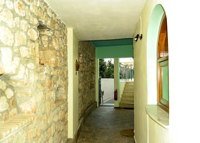 Maistreli Aparthotel 2*