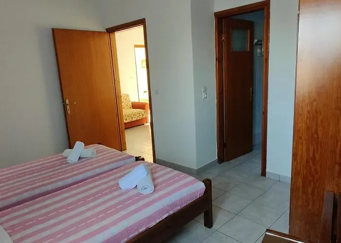 Maistreli 2* Stoúpa